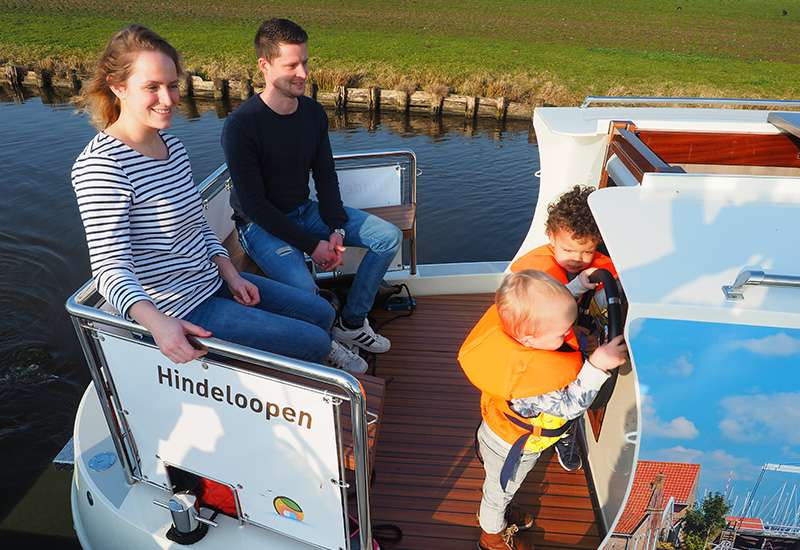 Elektrische Houseboat - De Hindeloopen - Elfsteden Vaarvakanties
