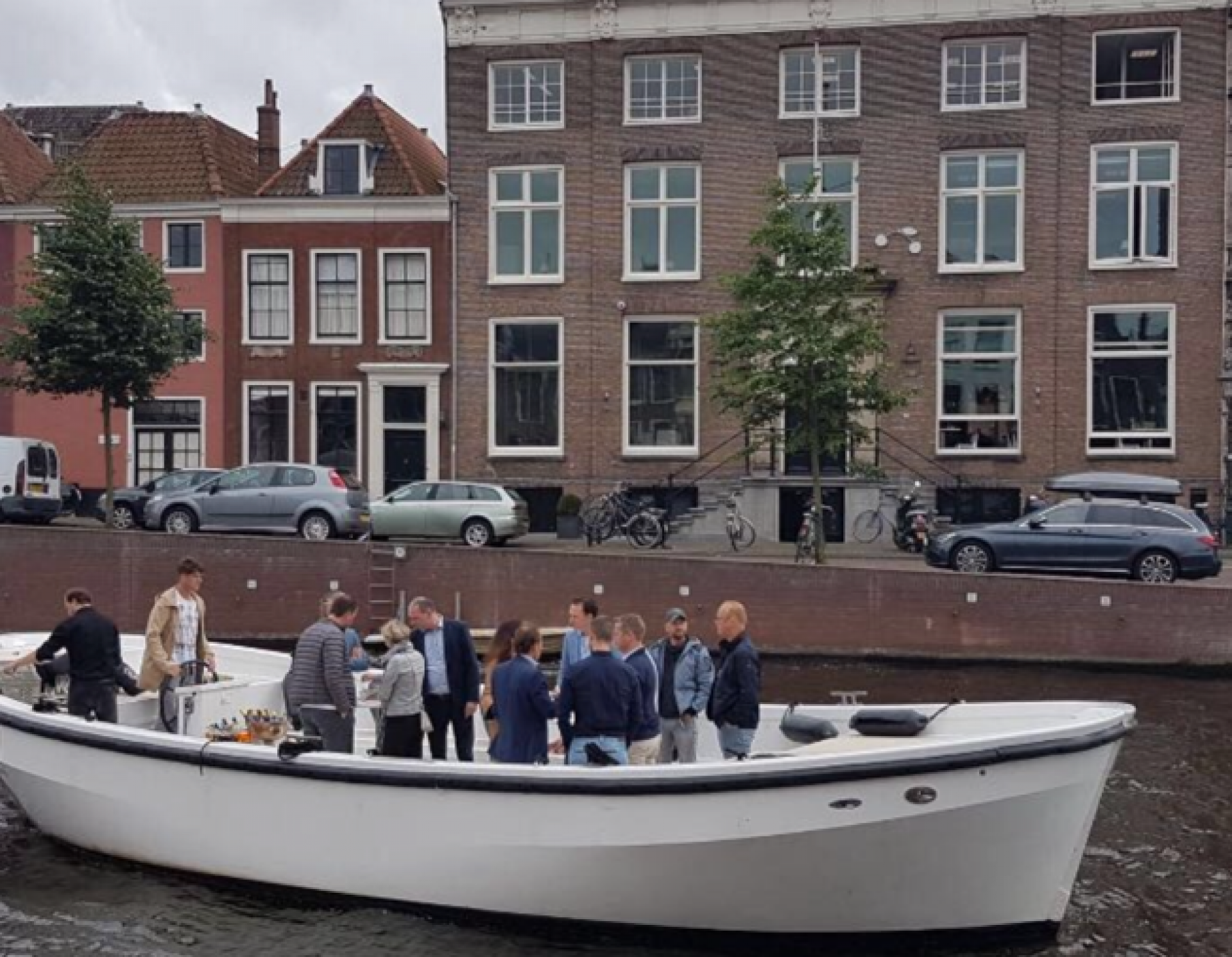 De grootste en meest luxe motersloep van Haarlem 