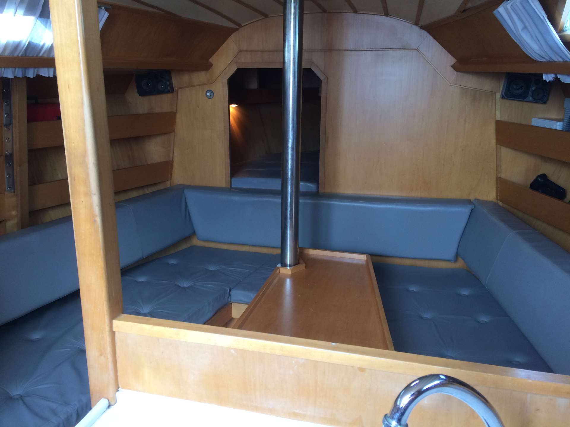 Very nice and comfortable sailer in the most beautiful national park of The Netherlands