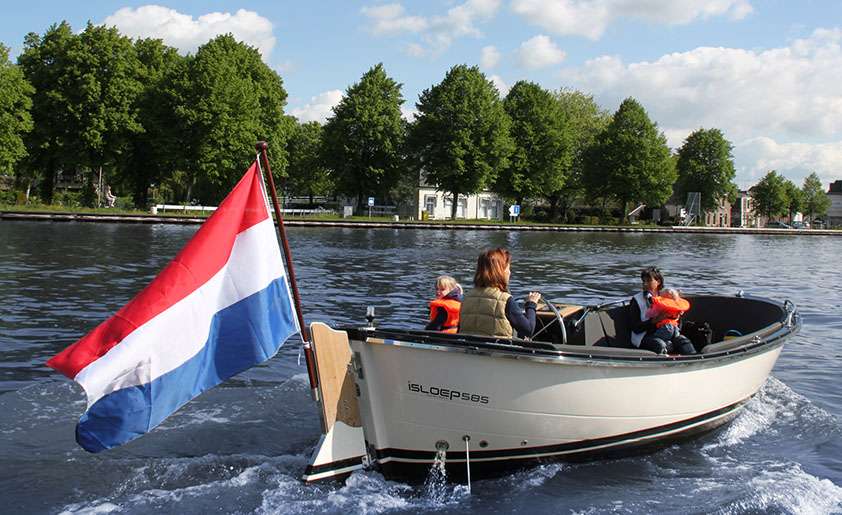 Comfortable sloop for tour through historic Haarlem or the famous dutch Flower fields