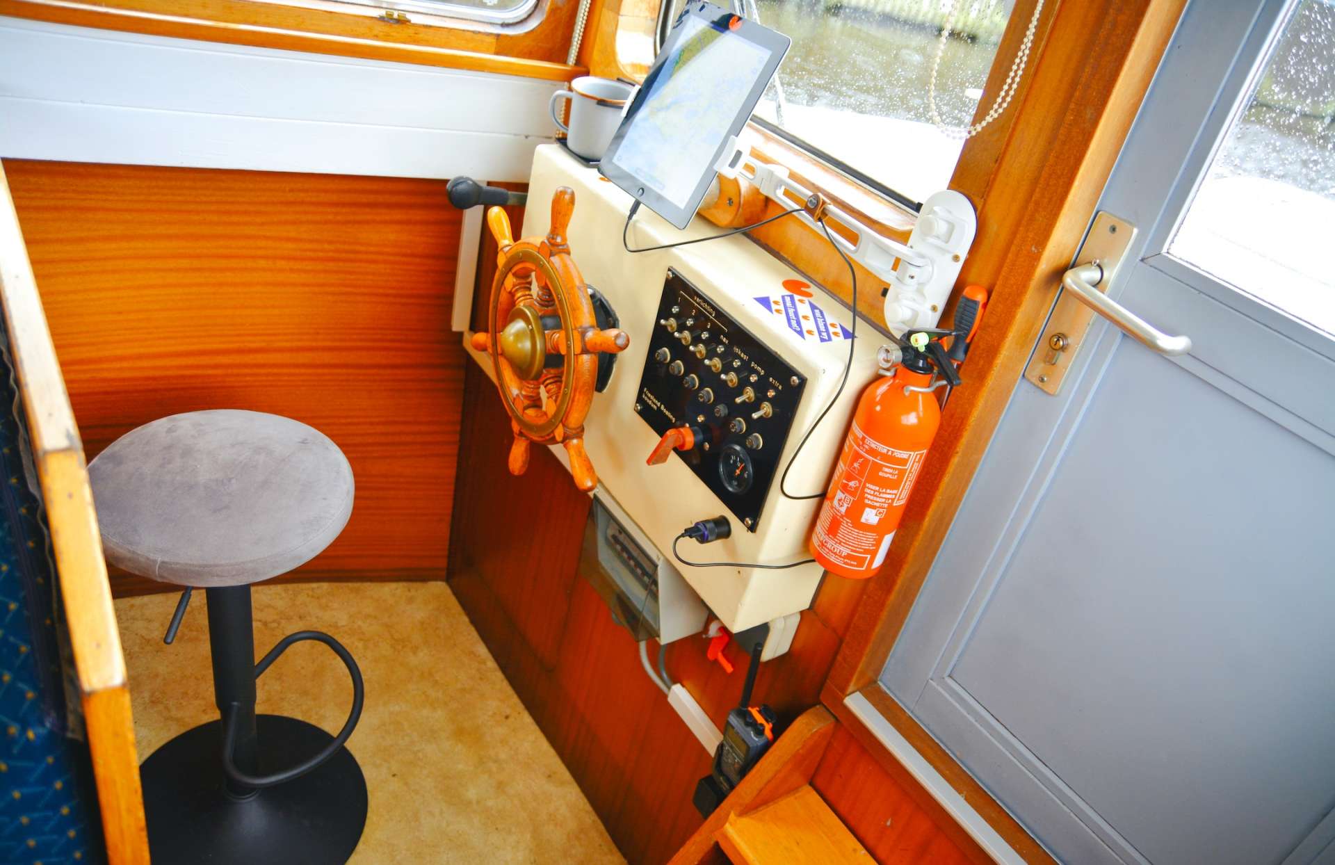 Nieuw! Unieke Narrrowboot (tinyhouseboat)