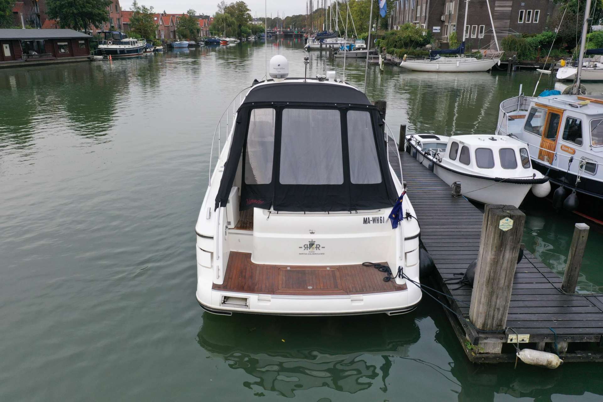 Luxury Yacht Service