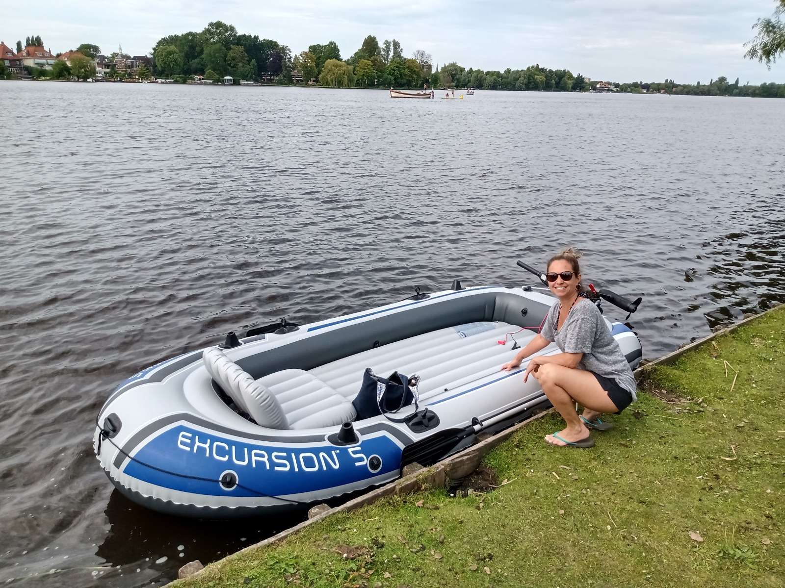 4 person electric engine inflatable boat 